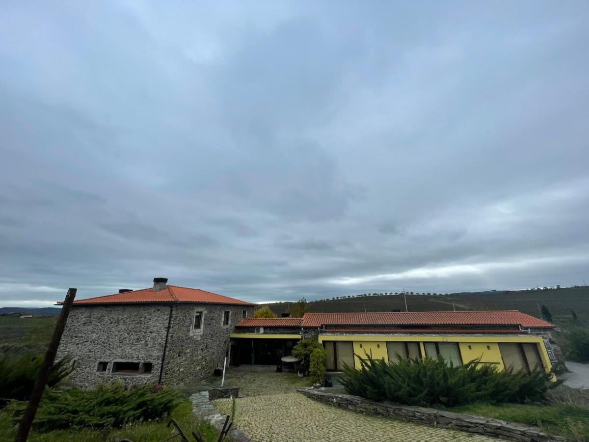 Quinta Do Salgueiro B&B - Turismo Rural Фрейшу-ди-Эшпада-а-Синта Экстерьер фото